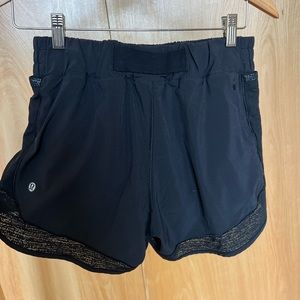 LULULEMON HOTTY HOT HIGH RISE SHORT 4' *MESH